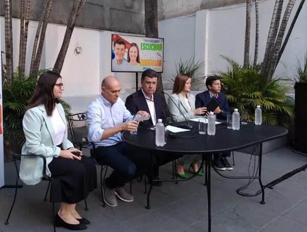 Alegre propone dar mensualmente dinero de la merienda escolar a “las familias más pobres” - Política - ABC Color