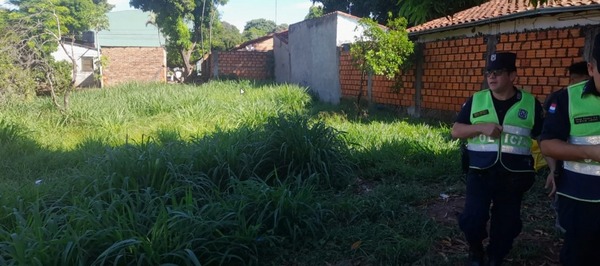 Recién nacida hallada en un patio baldío de San Antonio está estable - Unicanal
