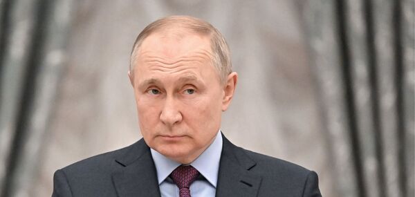 Vladímir Putin: “La economía rusa resulta ser más fuerte de lo que pensaba Occidente” - Revista PLUS