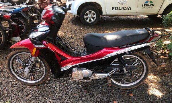 Capturan a sujeto y recuperan moto robada