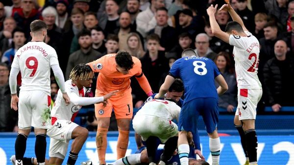 César Azpilicueta sale del hospital
