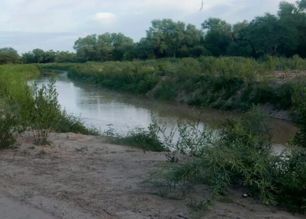 Pese a bajante, Río Pilcomayo sigue ingresando por el canal paraguayo - Nacionales - ABC Color
