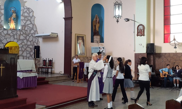 Misa de imposición de ceniza marca inicio de cuaresma - OviedoPress