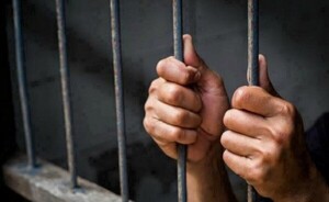 Guardiacárcel condenado por intentar proveer estupefacientes a presos