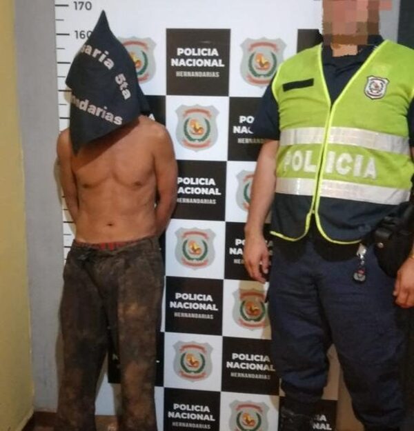 Vecinos reducen a padre que dio golpes de puño a su hijo de 8 años