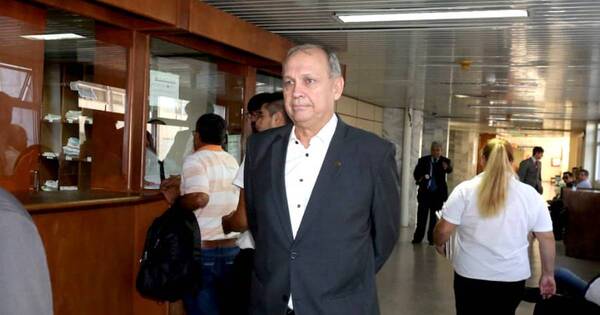 La Nación / Caja paralela: Fijan juicio oral para Mario Ferreiro