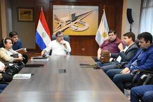 Misiones pide apoyo de la EBY para encarar temas sociales y realizar mingas ambientales contra el Chikungunya