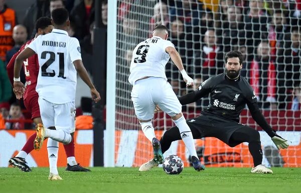Real Madrid golea en Liverpool y Napoli gana en Frankfurt, en la Champions - Fútbol Internacional - ABC Color