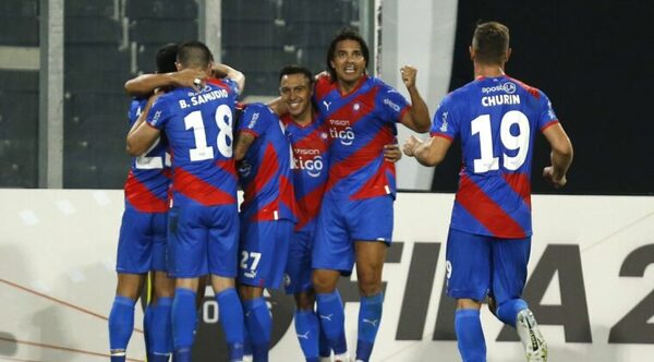 Sobre la hora, Cerro rescata el triunfo en Chile