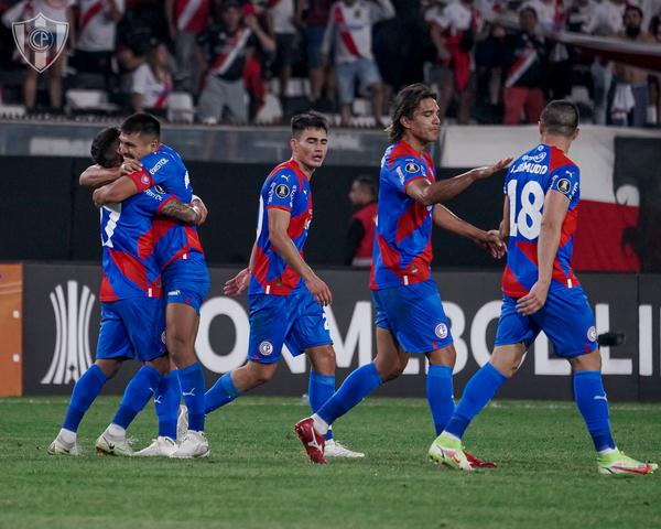 Sendos triunfos de equipos paraguayos en la Libertadores - .::Agencia IP::.