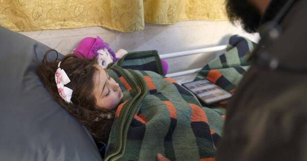 La Nación / Terremoto en Siria: niña rescatada sufre síndrome de aplastamiento