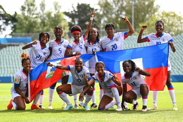 Versus / Chile eliminado, Haití y Portugal clasifican a su primer Mundial femenino de fútbol