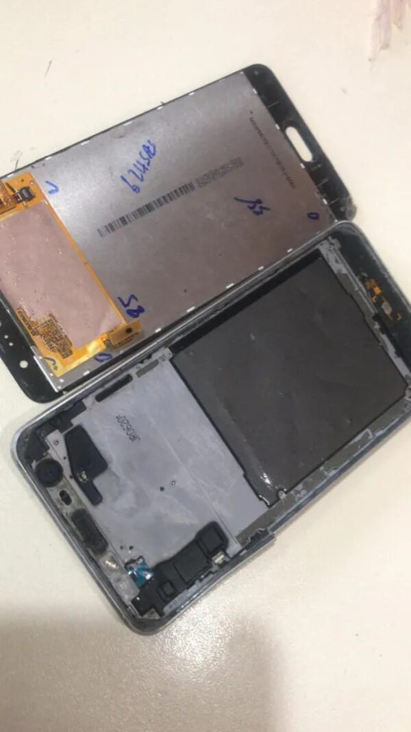 Requisan celular de condenado en pabellón del PCC en el Cereso - Policiales - ABC Color