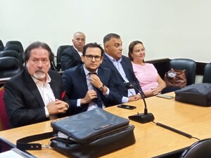 Exfiscal General recusa a Tribunal y se suspende inicio del juicio oral - PDS RADIO Y TV