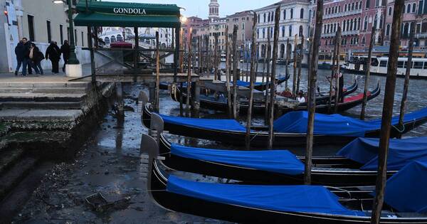 La Nación / Se secaron algunos canales de Venecia