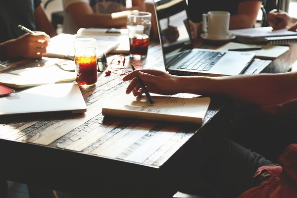 Las "Startups" latinoamericanas captaron 8.100 millones de dólares en 2022 - Revista PLUS