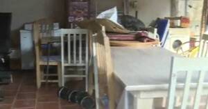 La Nación / Sajonia: juntaban ropas y zapatos para donar a niños, pero malvivientes se llevaron todo