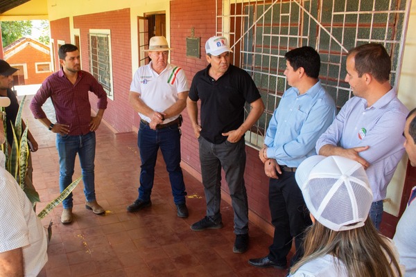 JAVIER PEREIRA REALIZÓ UNA GIRA POR ITAPÚA POTY - Itapúa Noticias