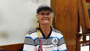 Abuela denuncia que lleva años sin ser incluida en lista para pensión