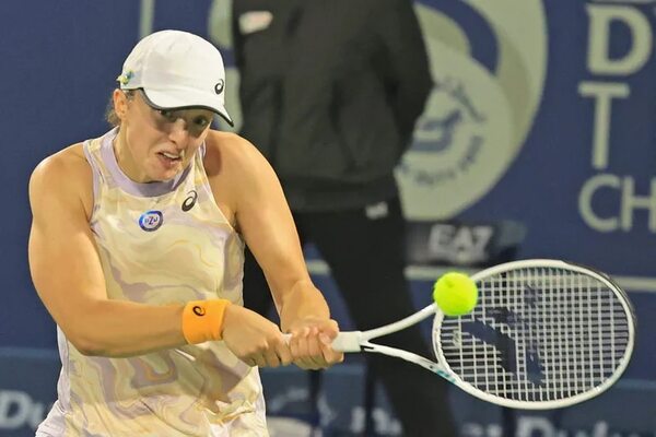 Swiatek avanza a semifinales en Dubái, Sabalenka a cuartos - Tenis - ABC Color