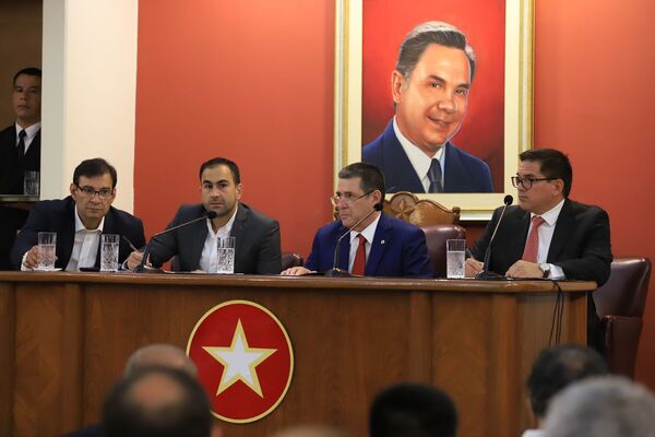 HC podrá delegar firmas de créditos bancarios bancarios para ANR | 1000 Noticias