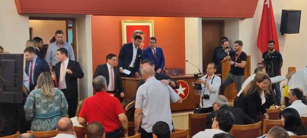 Diario HOY | Junta autoriza a Cartes a delegar funciones y designa a los firmantes del préstamo