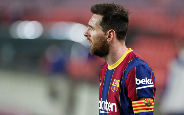 Versus / Xavi Hernández sobre Messi: "El Barcelona es su casa"