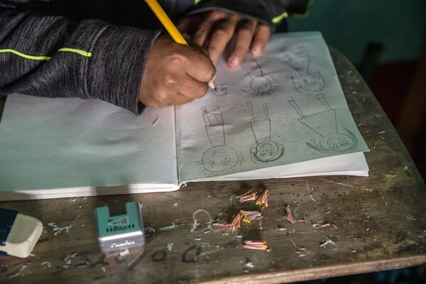 AUDIO: “Una educación para los pobres no debe ser pobre”, la emotiva historia de superación de un profesor del Bañado - Ancho Perfil - ABC Color