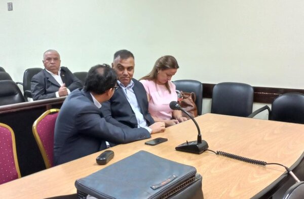 Díaz Verón recusa al Tribunal y logra suspender el inicio del juicio por enriquecimiento ilícito