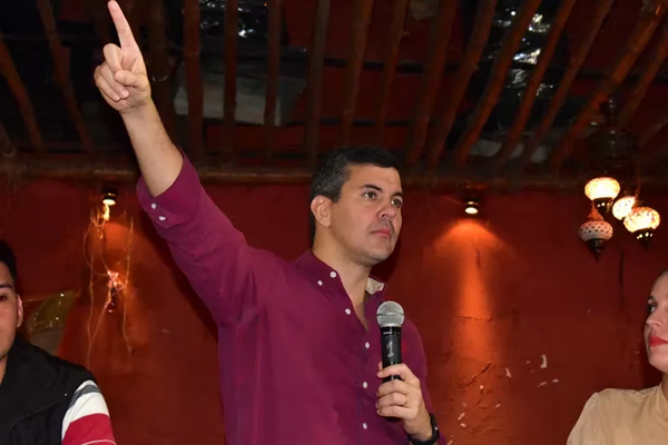 Santi llama haraganes a argentinos y promete “control” a empresarios - Noticiero Paraguay