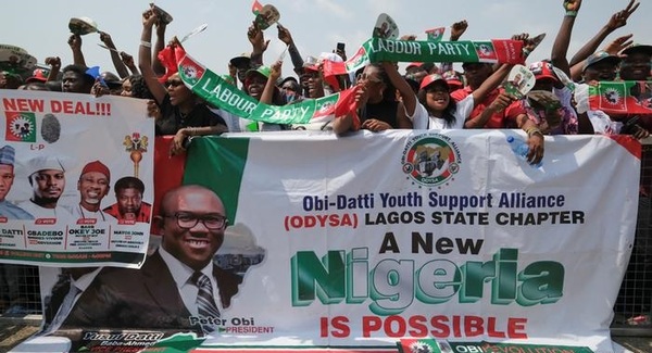 Matan a un candidato senatorial y a cinco de sus seguidores en Nigeria | 1000 Noticias
