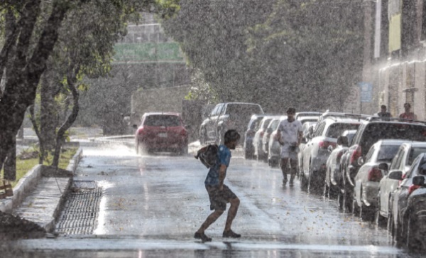 Anuncian lluvias y tormentas para este jueves
