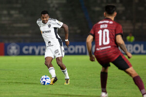 Versus / Atlético Mineiro rescata un empate de Caracas ante el Carabobo