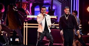 La Nación / Entregarán los Grammy Latinos por primera vez fuera de EEUU