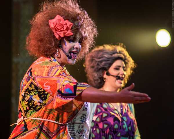 ¡Sigue el show de humor con “Los Verdaderos” en el Teatro Latino! - Unicanal