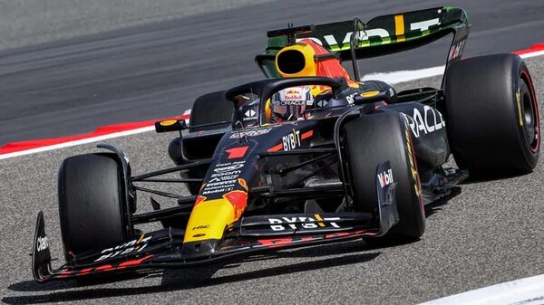 Verstappen, el más rápido en la sesión matinal por delante de Sainz - Automovilismo - ABC Color