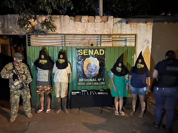 Diario HOY | Detienen a microtraficantes, mientras peces gordos siguen campantes