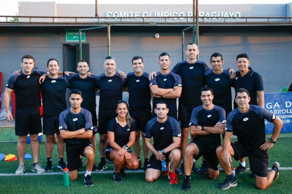 Versus / Los árbitros candidatos a dirigir el primer superclásico del año