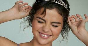 La Nación / ¡Reina de Instagram! Selena Gómez se convierte en la más seguida