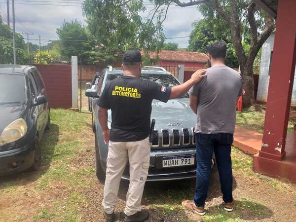 Joven cae con vehículo hurtado en Brasil