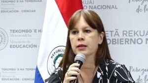 MEC minimiza denuncias y habla de exitosa entrega de kits escolares
