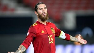 Diario HOY | Sergio Ramos, descartado por DT, se retira de la selección española