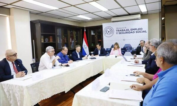 Conforman mesa técnica para analizar salario mínimo