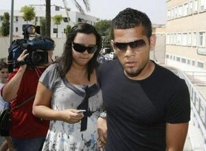 Versus / "El no es un violador ¿Qué hace en la cárcel?", reclamó la ex esposa de Alves