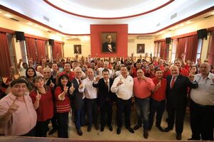 Dirigentes del Chaco llevan apoyo a Cartes y aseguran victoria contundente de la ANR en la zona - ADN Digital