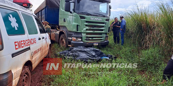 CAMIÓN ARROLLÓ A DOS ALUMNOS DE UN COLEGIO EN PIRAPEY 65 - Itapúa Noticias