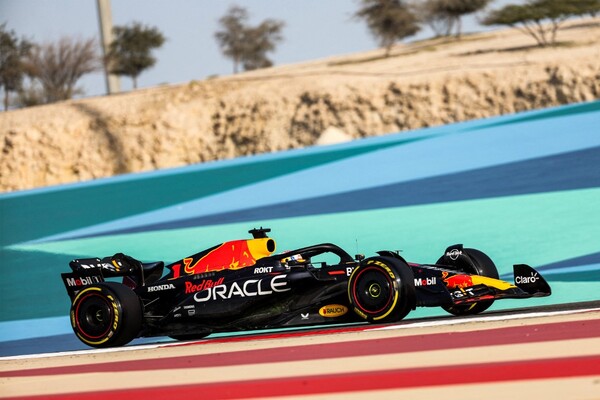 Diario HOY | Verstappen lidera primer día de pretemporada por delante de Alonso