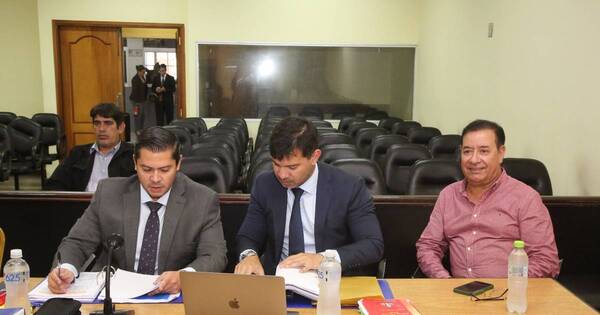 La Nación / Enriquecimiento ilícito: inicio juicio oral y público del diputado Miguel Cuevas