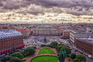 La Comisión Europea afirma que las sanciones han llevado a Rusia a una recesión prolongada - Revista PLUS