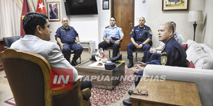 GOBERNADOR DE ITAPÚA PIDIÓ SOLUCIONES AL COMANDANTE DE LA POLICÍA - Itapúa Noticias